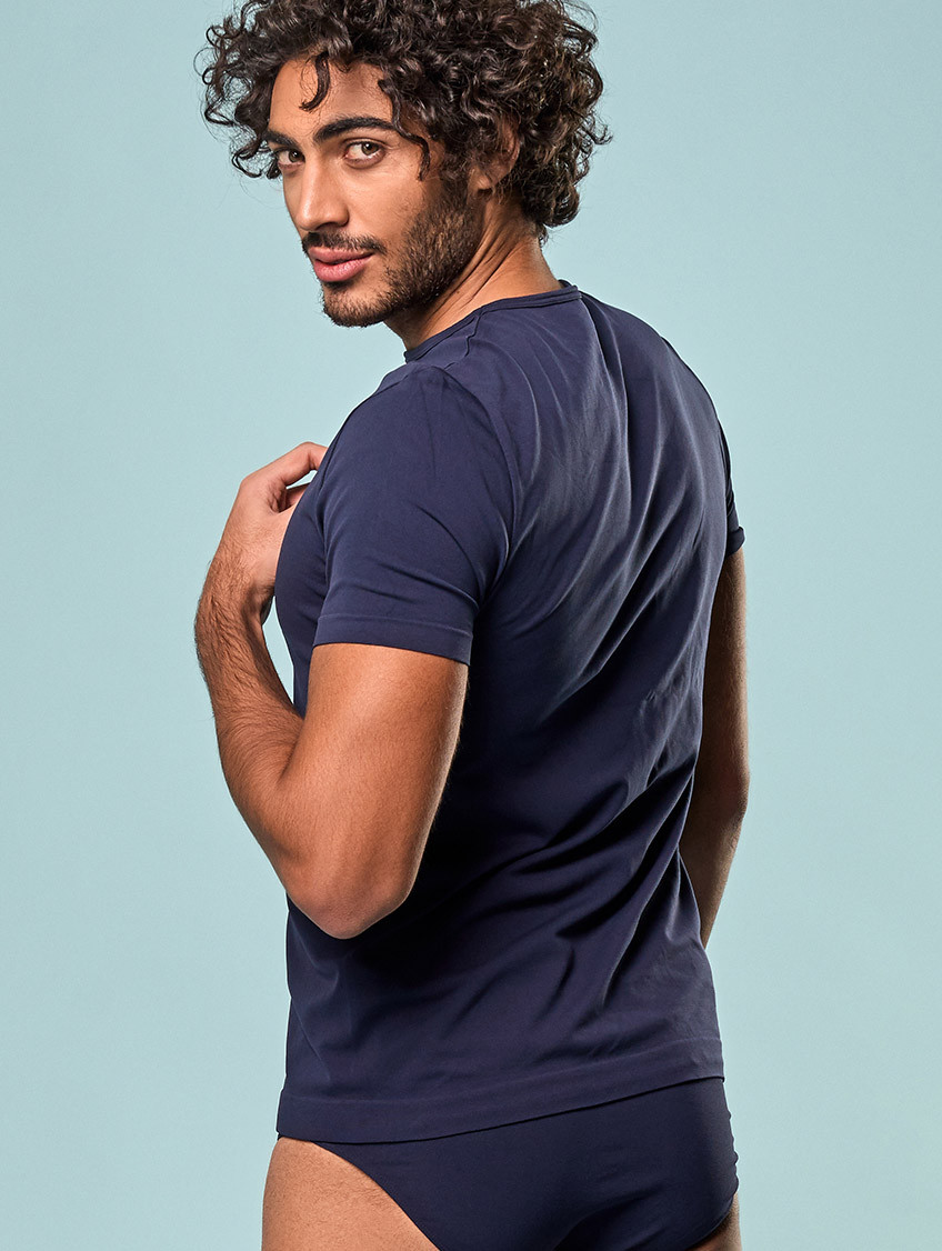 Férfi kerek nyakú rövid ujjú póló - Sötétkék Férfi kerek nyakú rövid ujjú póló - Sötétkék