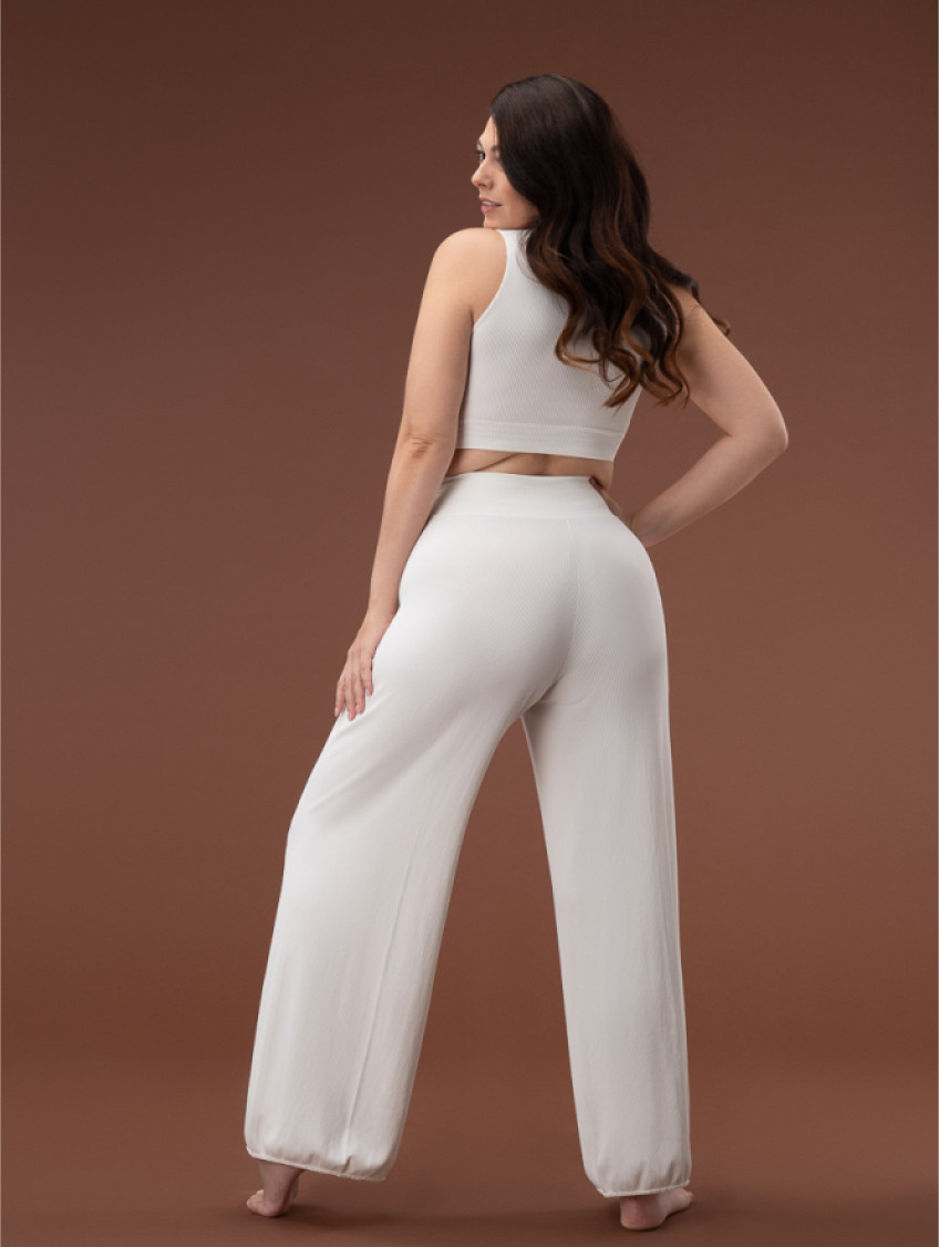 Női bordázott palazzo nadrág, bő szárú - Elefántcsontszínű